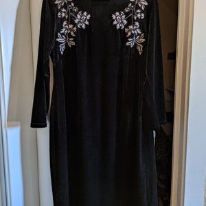 Eloquii black velvet dress
